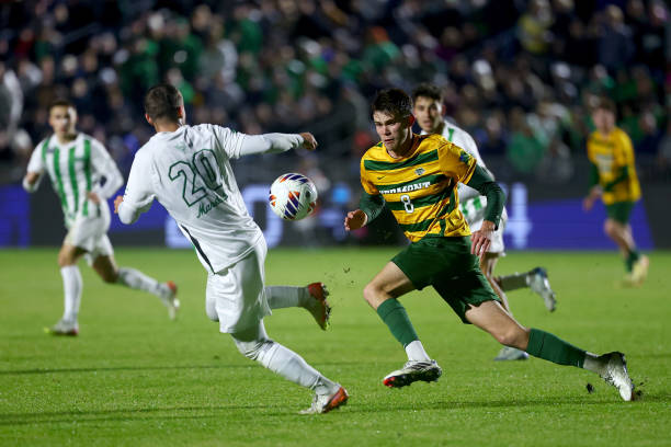 不仅仅是对 不仅仅是对