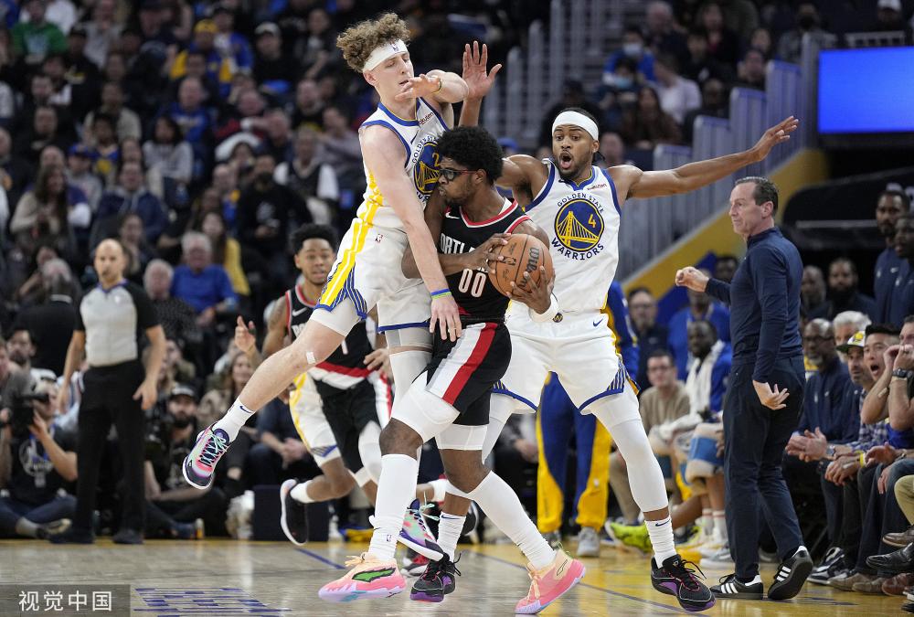 更包括整个 更包括整个